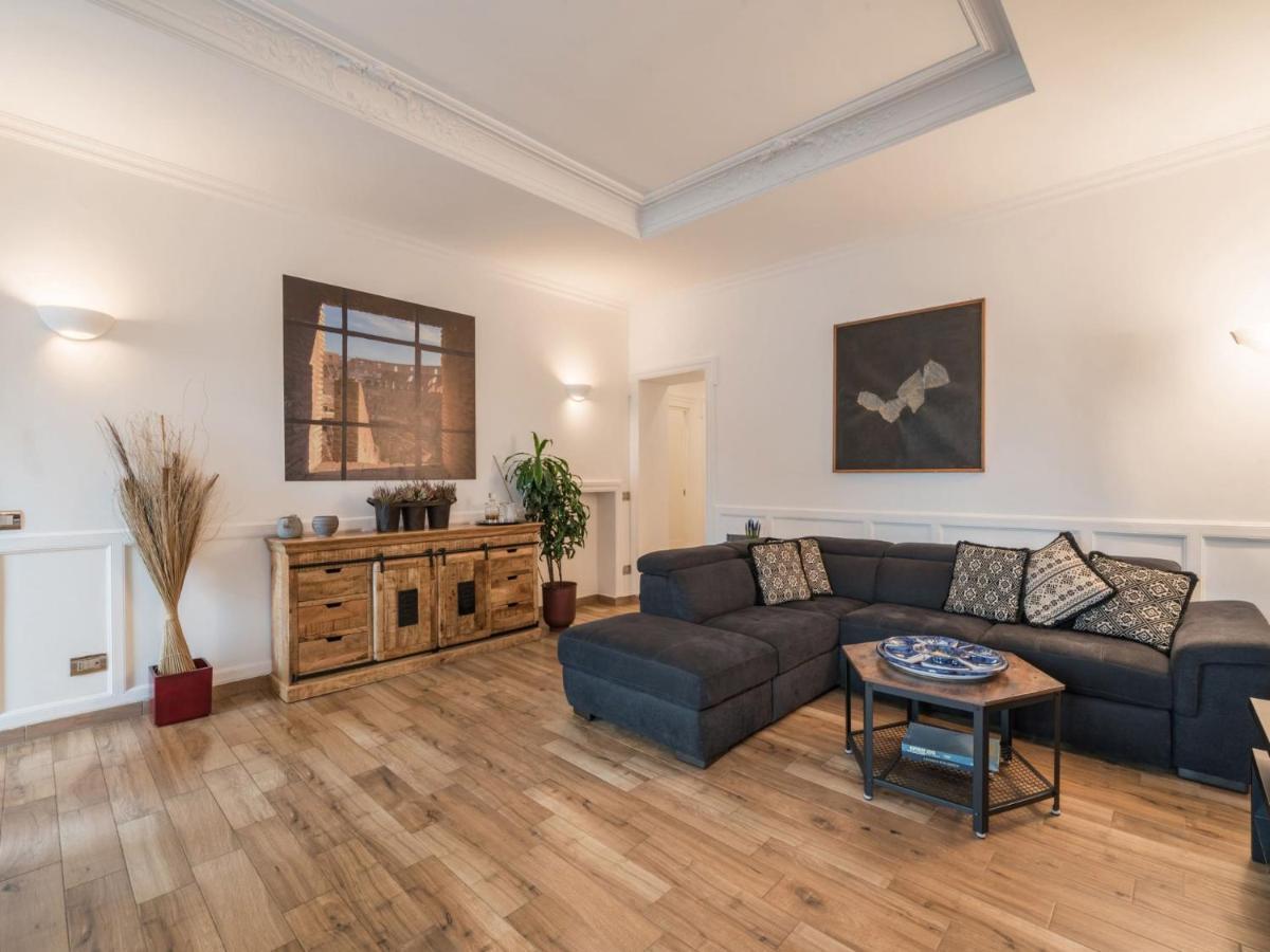 The Best Rent - Elegant Three-Bedroom Apartment A Few Steps From Fontana Di Trevi Exterior foto