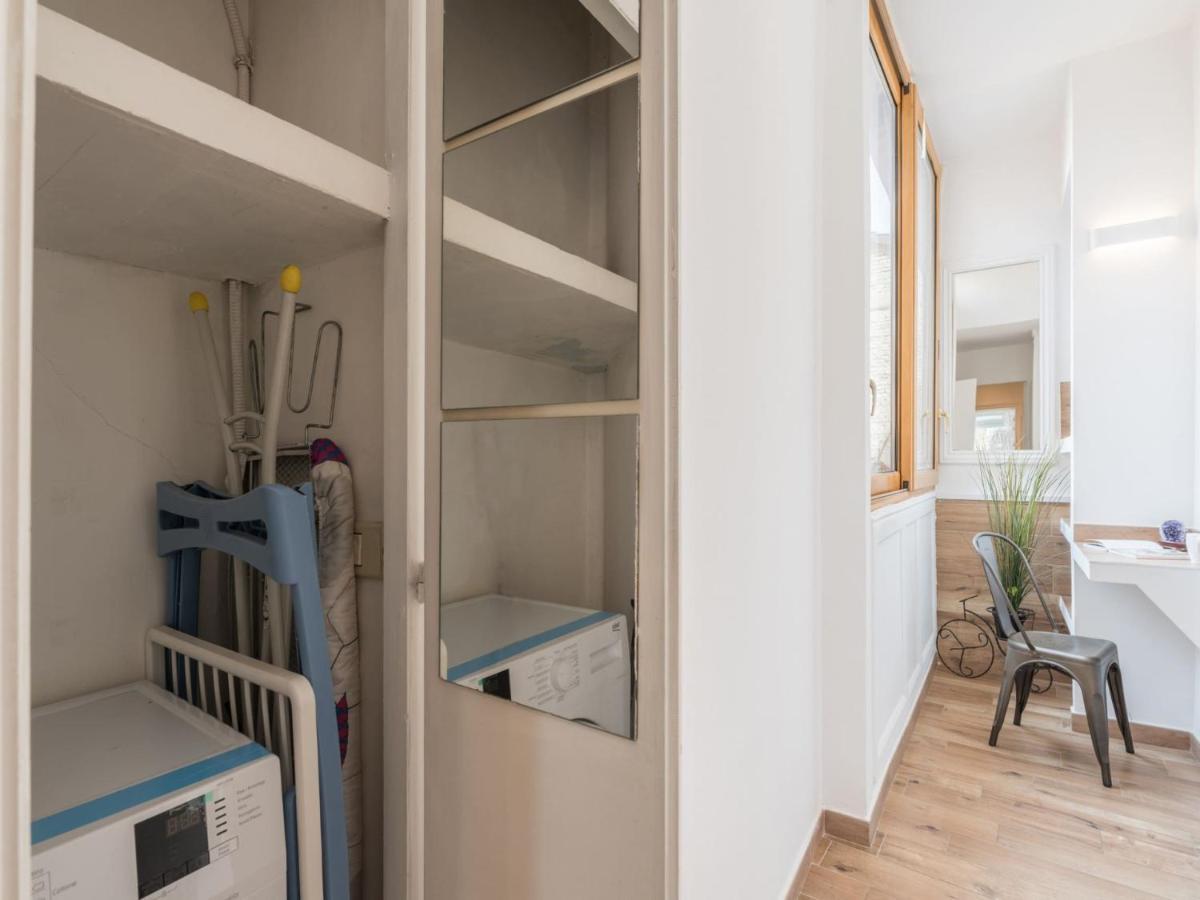 The Best Rent - Elegant Three-Bedroom Apartment A Few Steps From Fontana Di Trevi Exterior foto